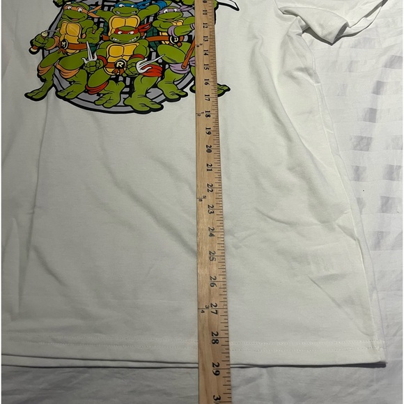 TMNT Men’s White Graphic Tee XL Short Sleeve - Picture 3 of 5